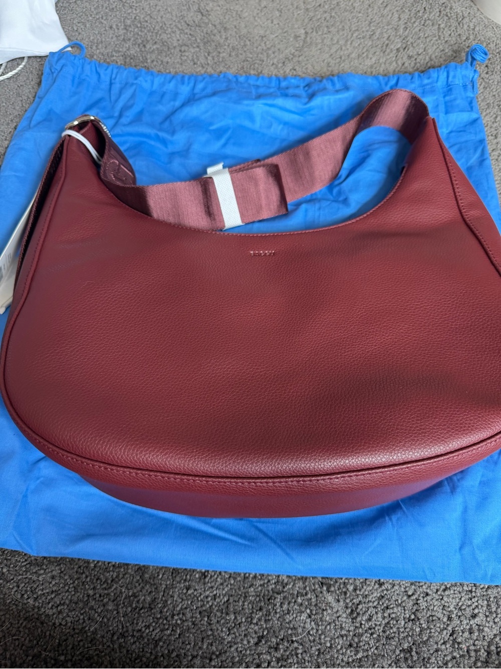Baggu Mahogny Leather Medium Crescent Bag